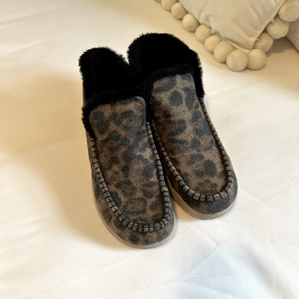 Hey Dude Women’s Denny Booties